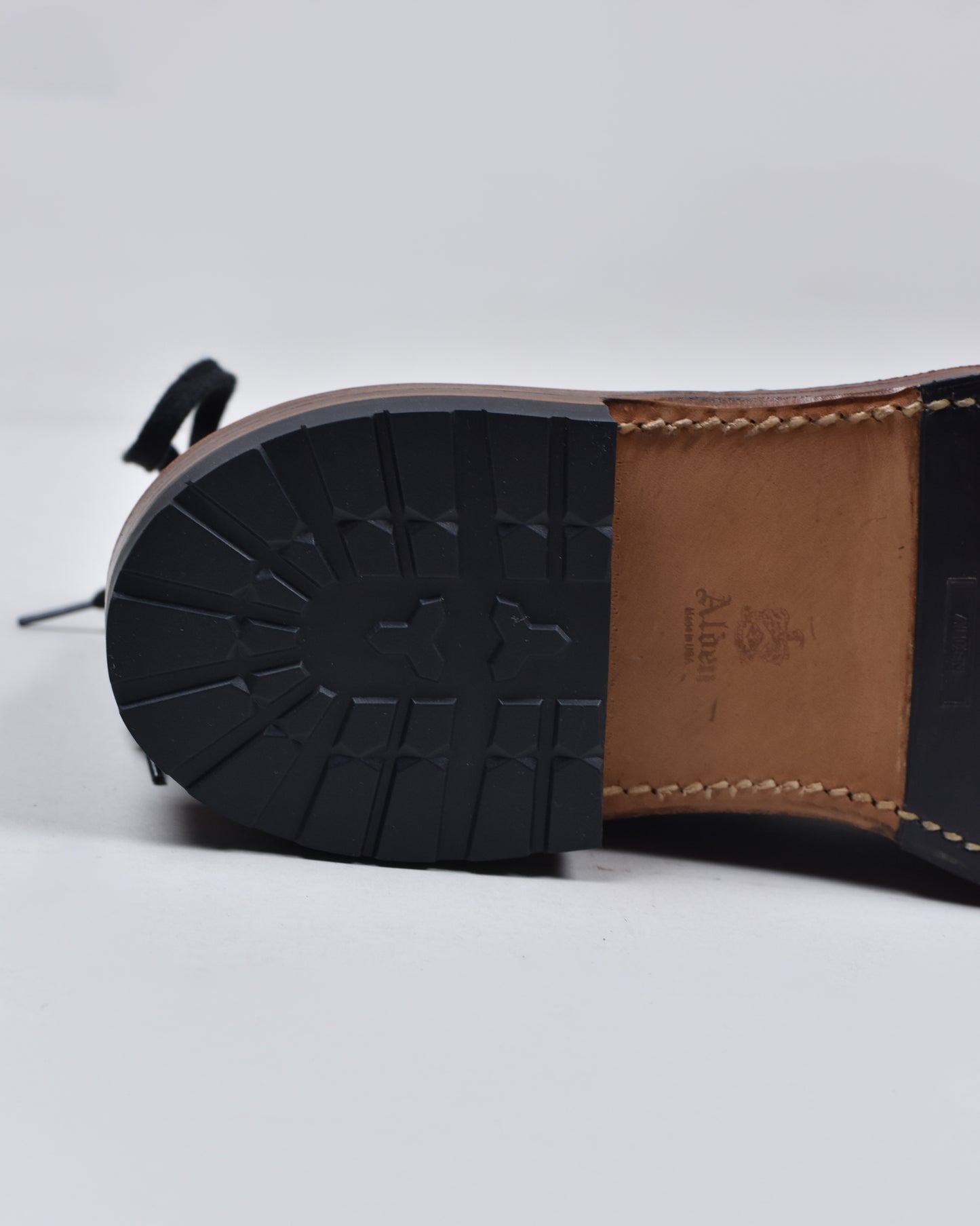 BLACK PLAIN TOE BOOT COMANDO SOLE