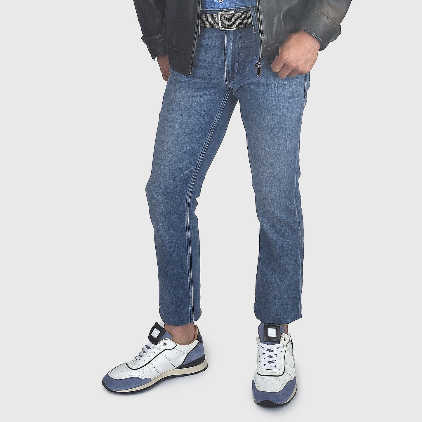 WASHED LIGHT DENIM