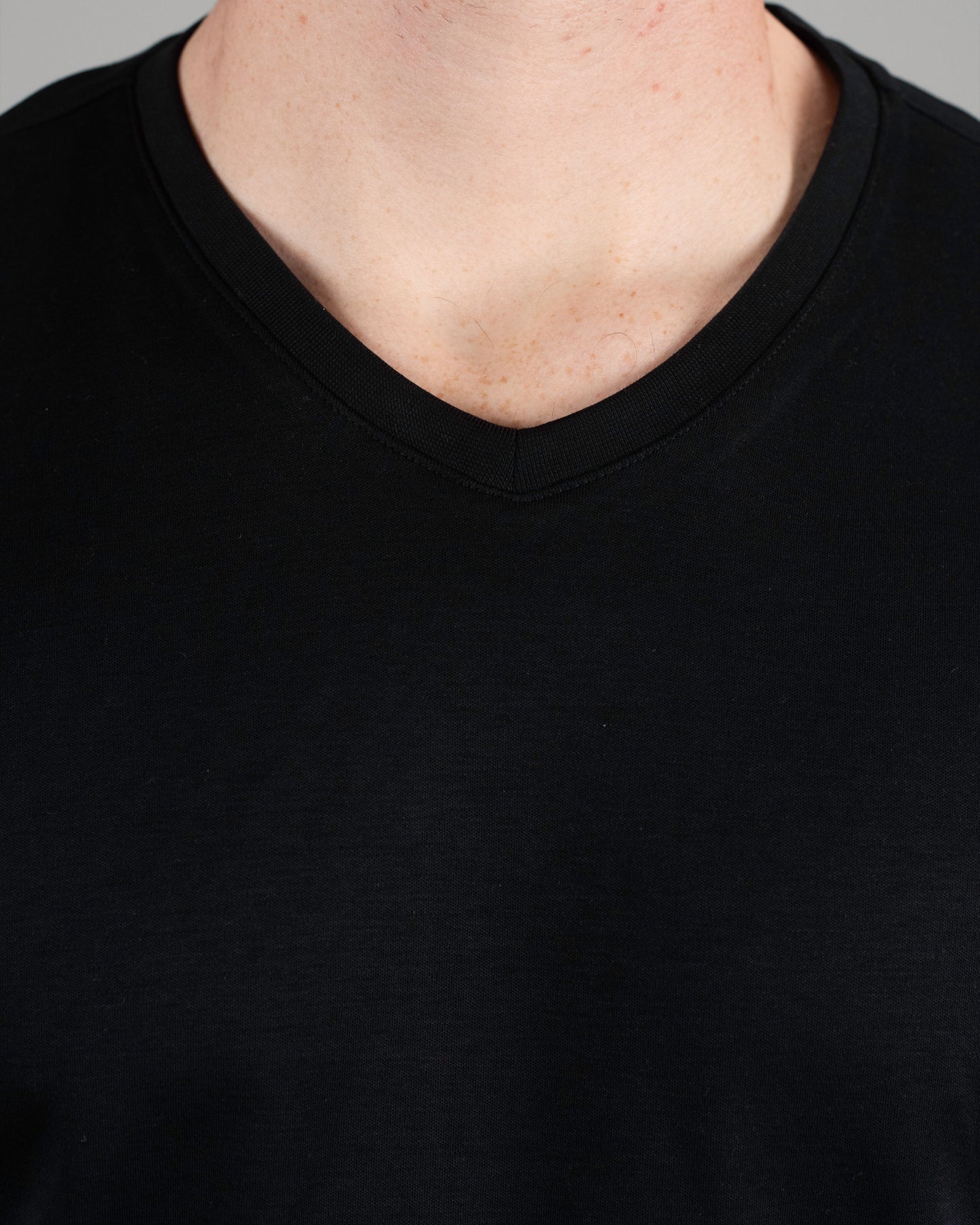 khakis brand georgia vneck tee