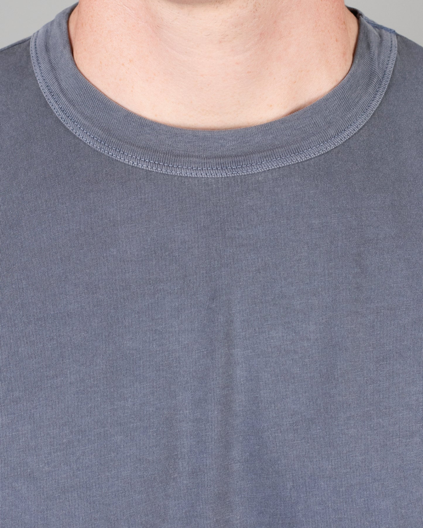 khakis brand enzyme washed crew tee