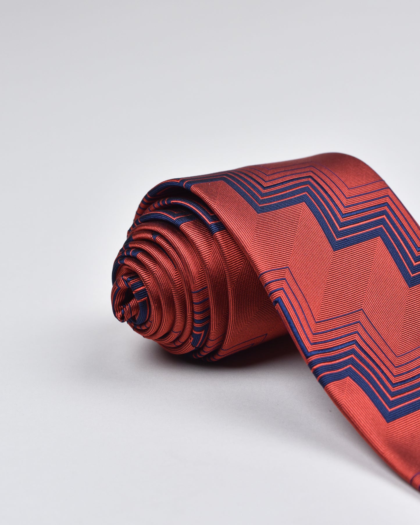 Khakis of Carmel - Silk Printed Tie in Red and Blue