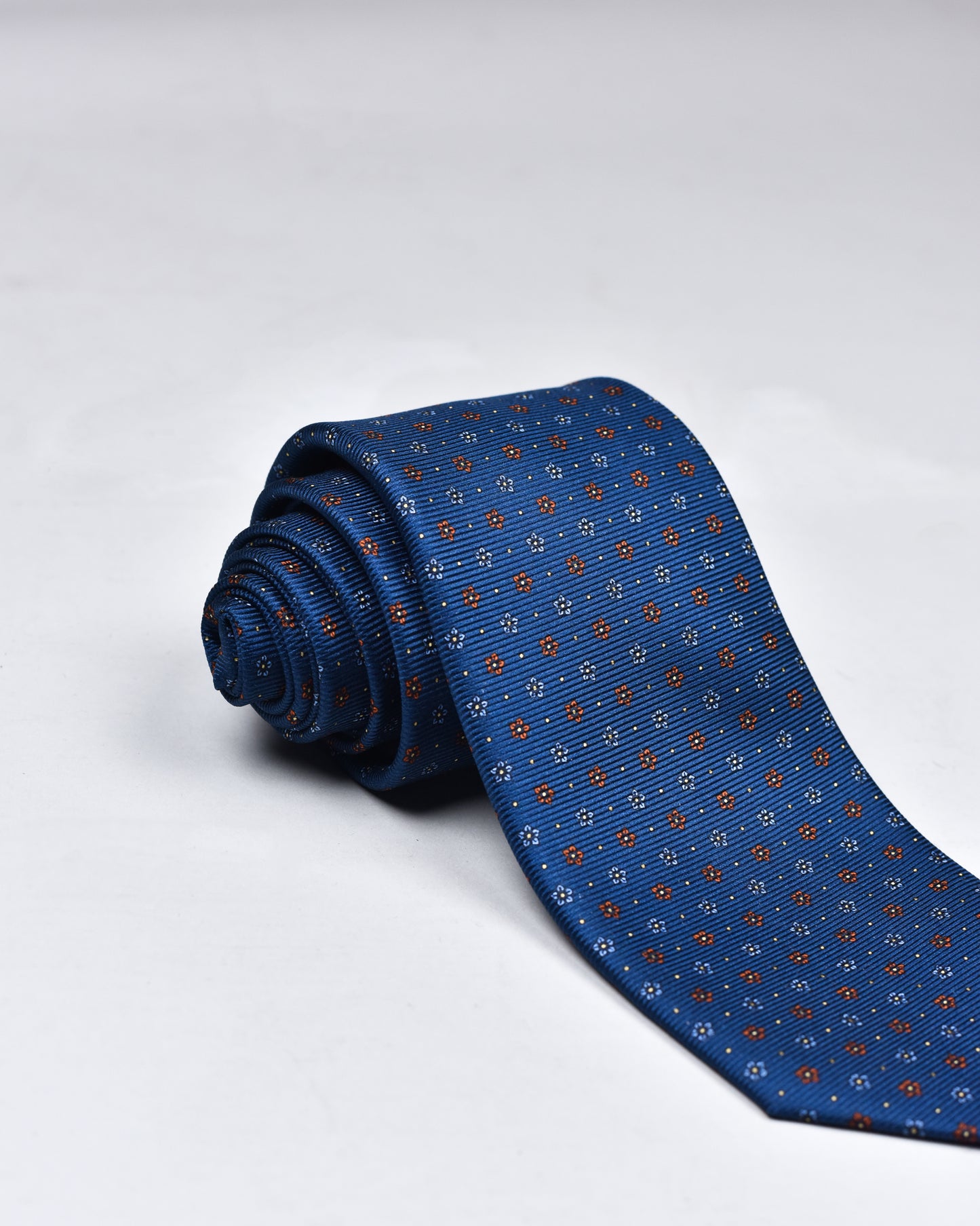 khakis of Carmel - silk printed tie in Navy Blue