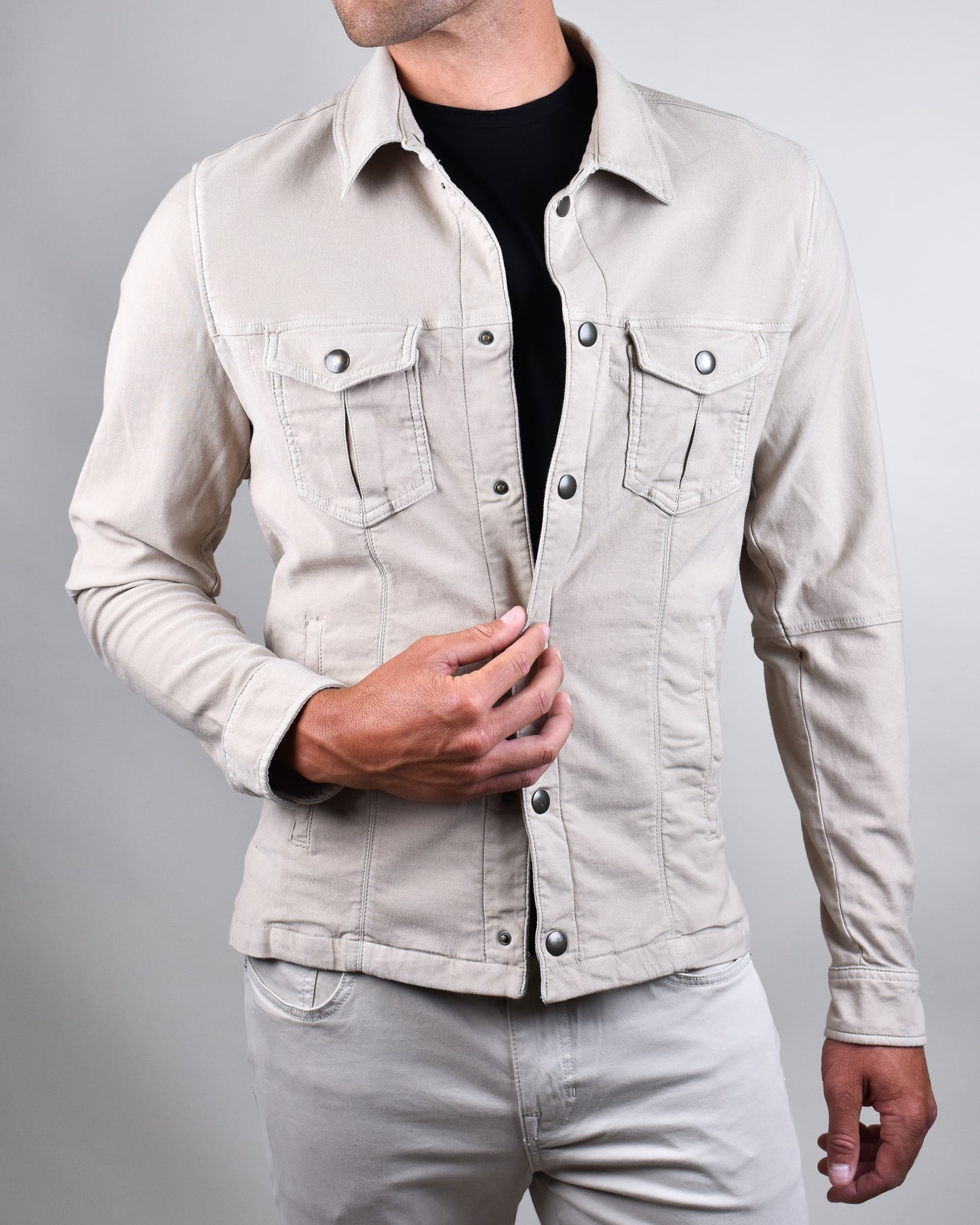 Teleria Zed - Beige Button up Jacket