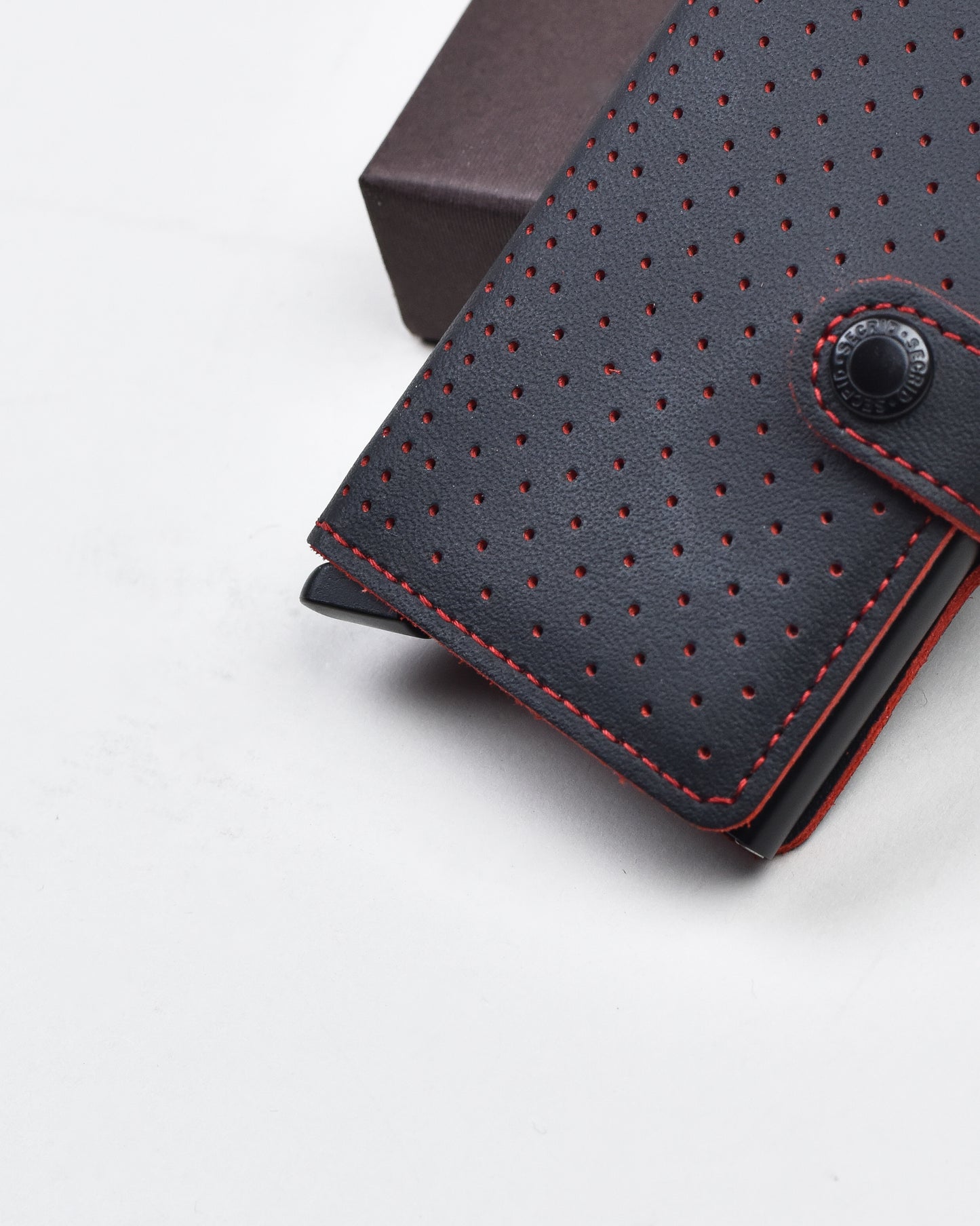 Secrid - Miniwallet in Black / Red