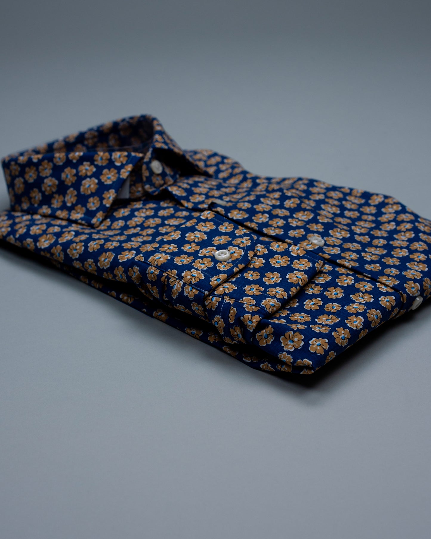 khakis brand dk blue and yellow shirt