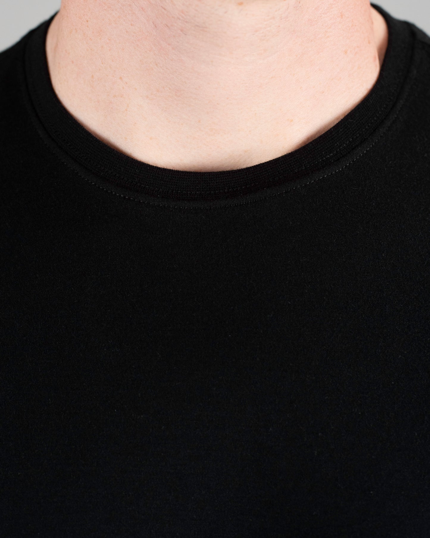 khakis brand luxe pima crewneck ss tee