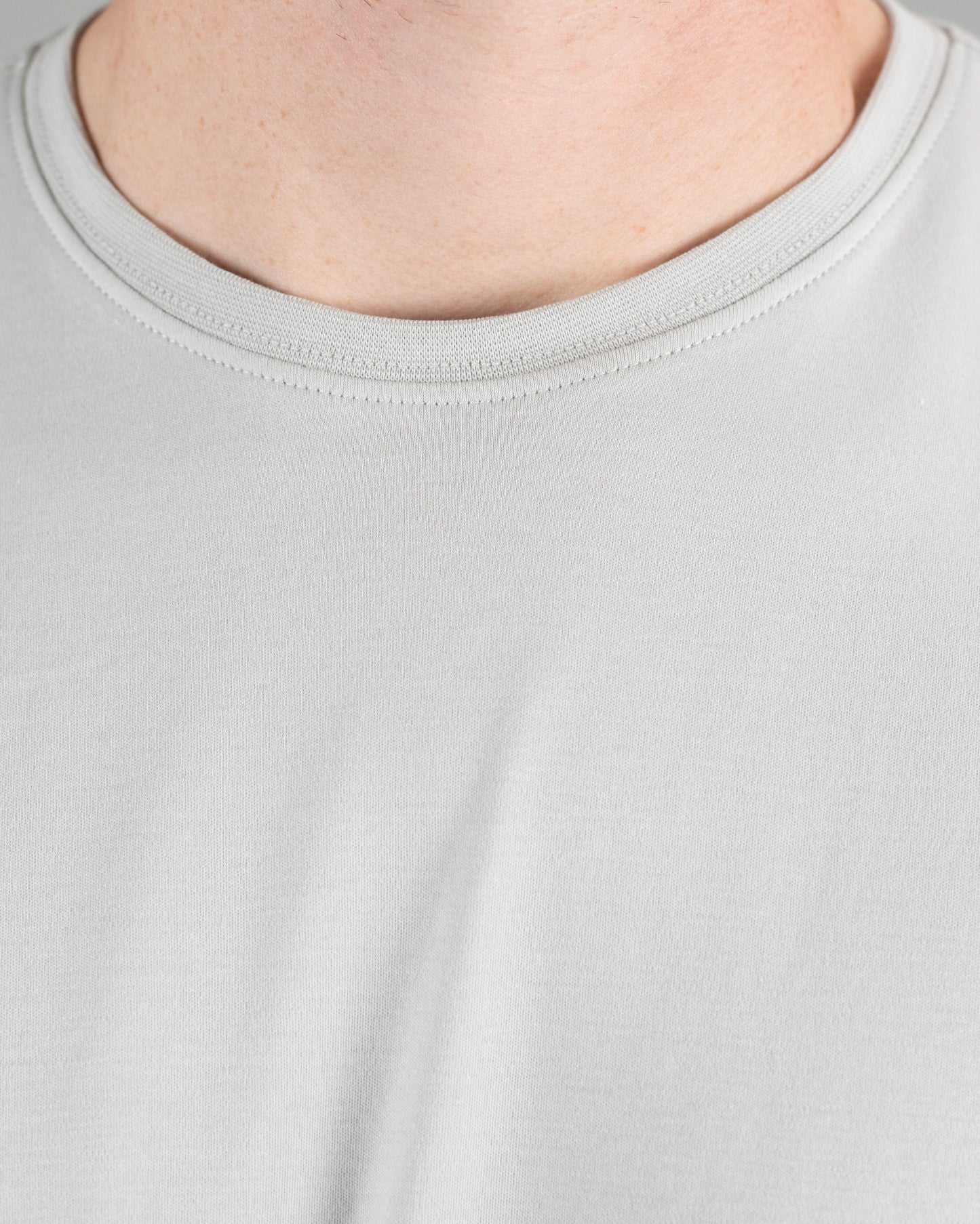khakis brand luxe pima crewneck ss tee