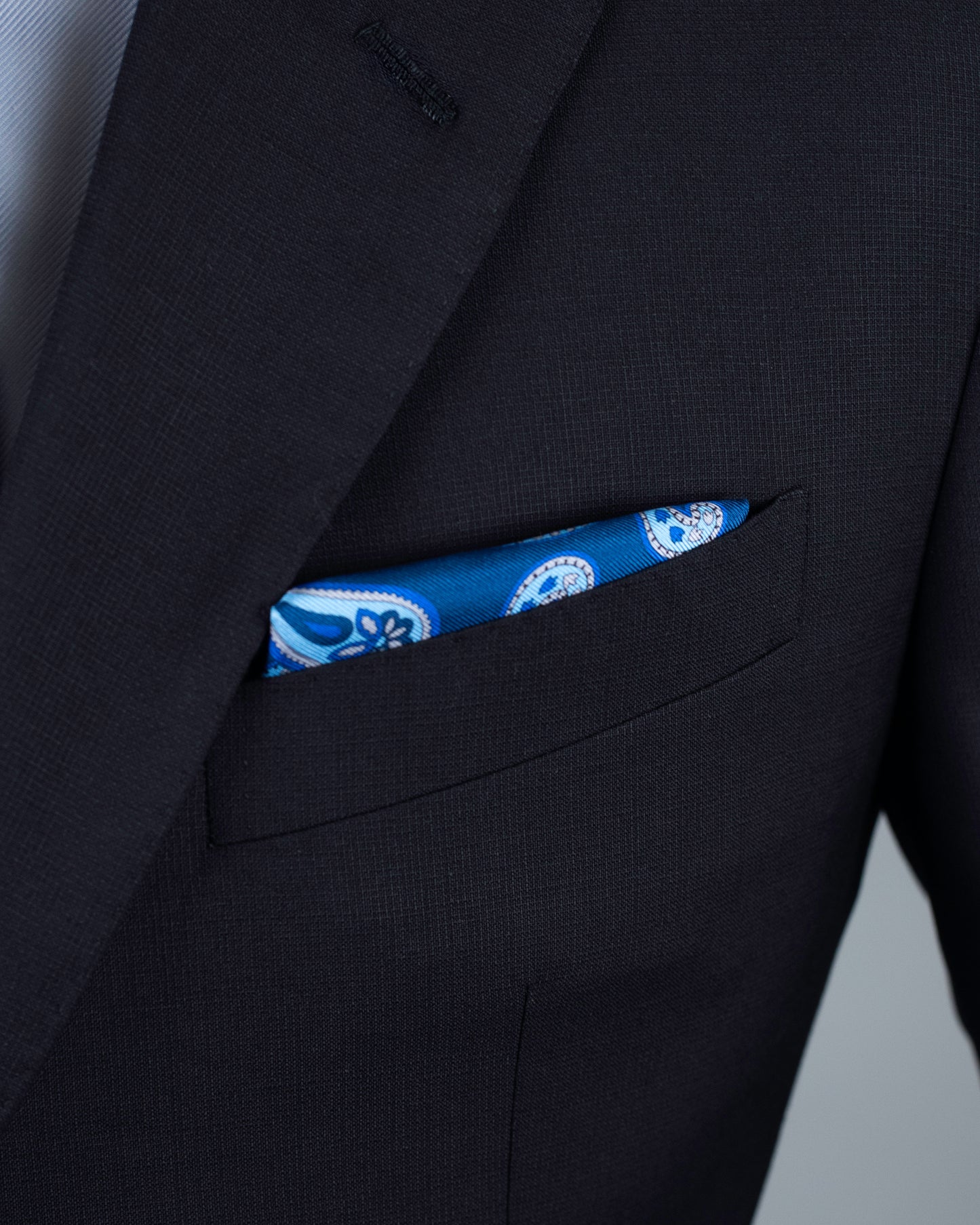 castangia black suit