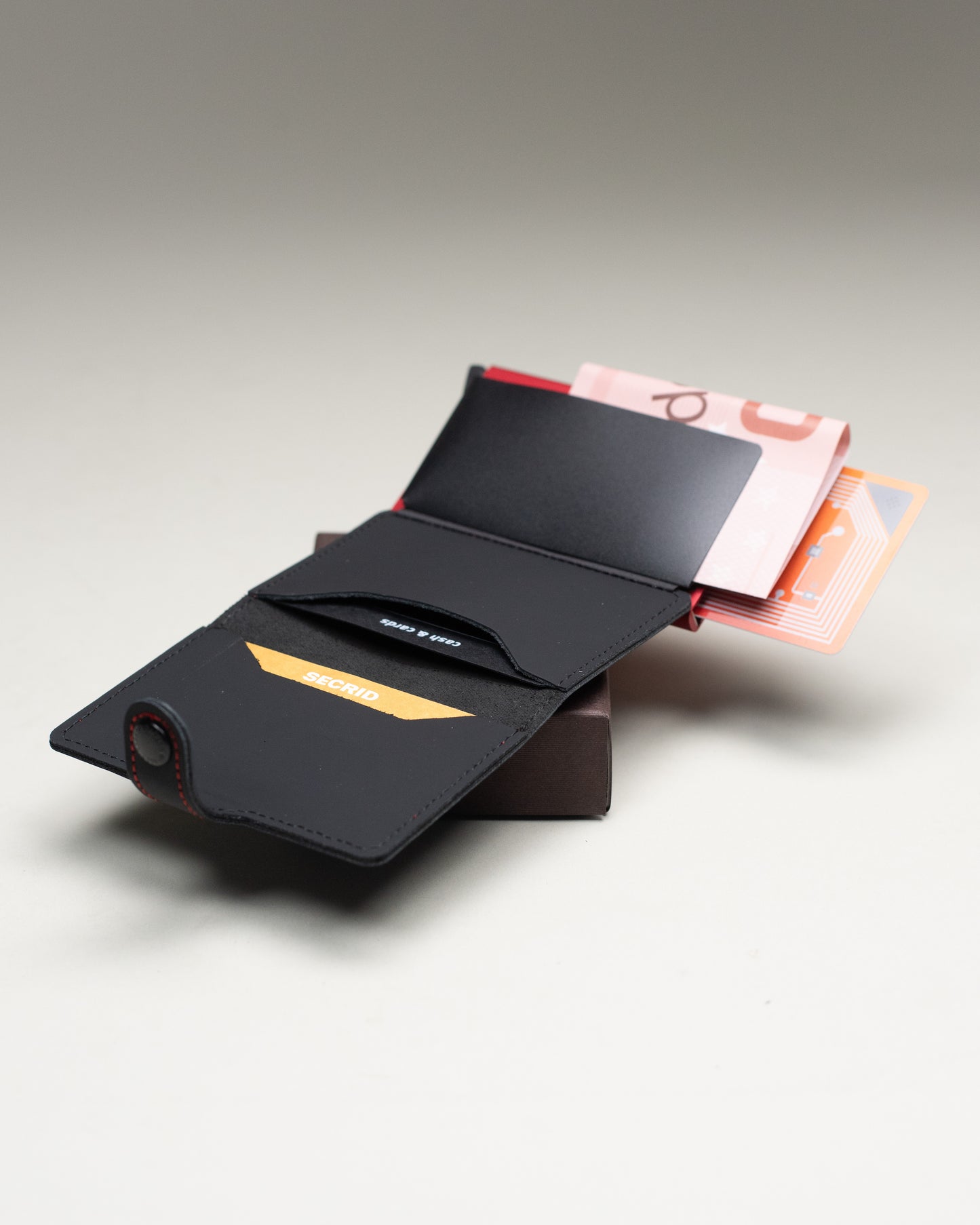 secrid matte miniwallet