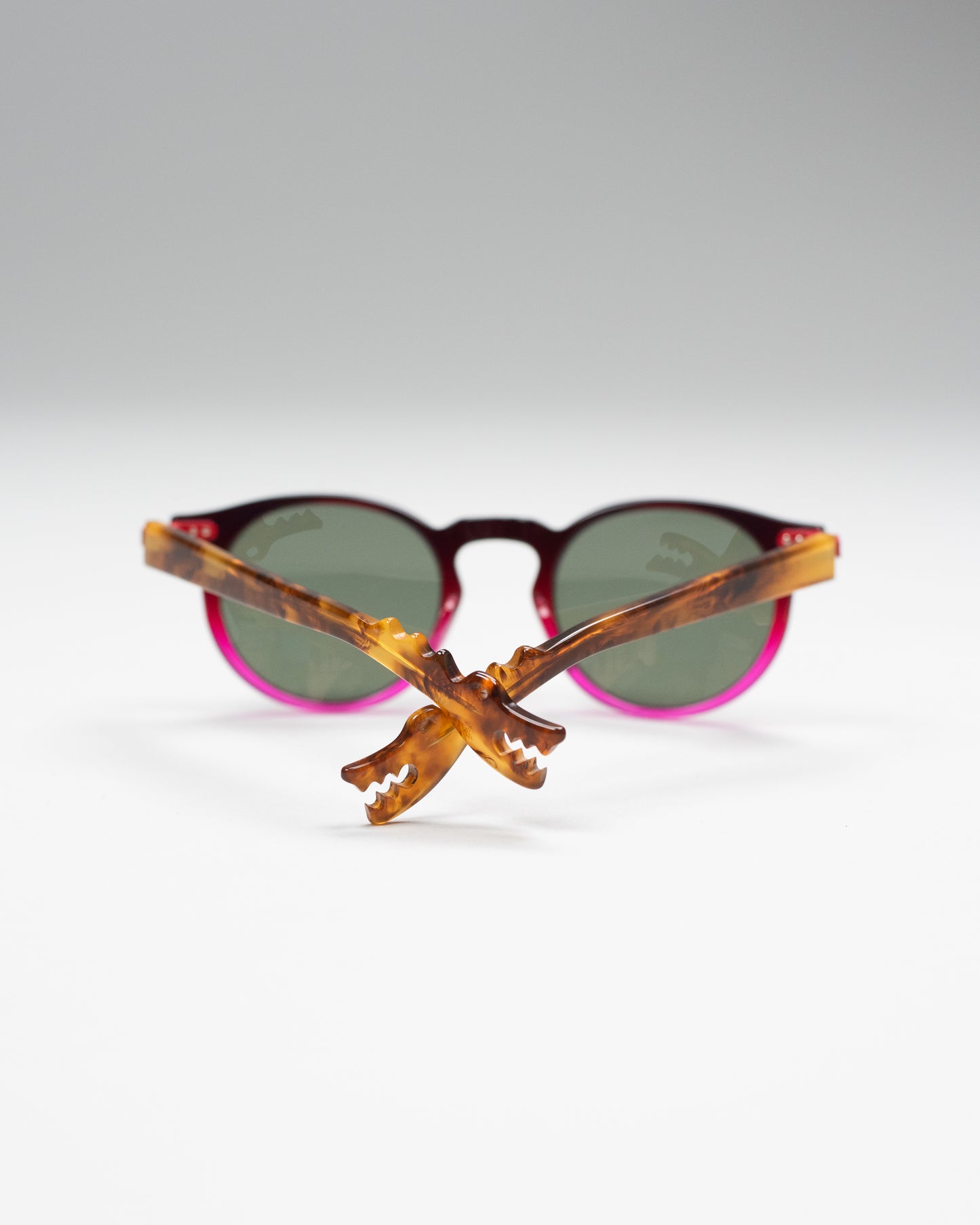 nackymade mark frame