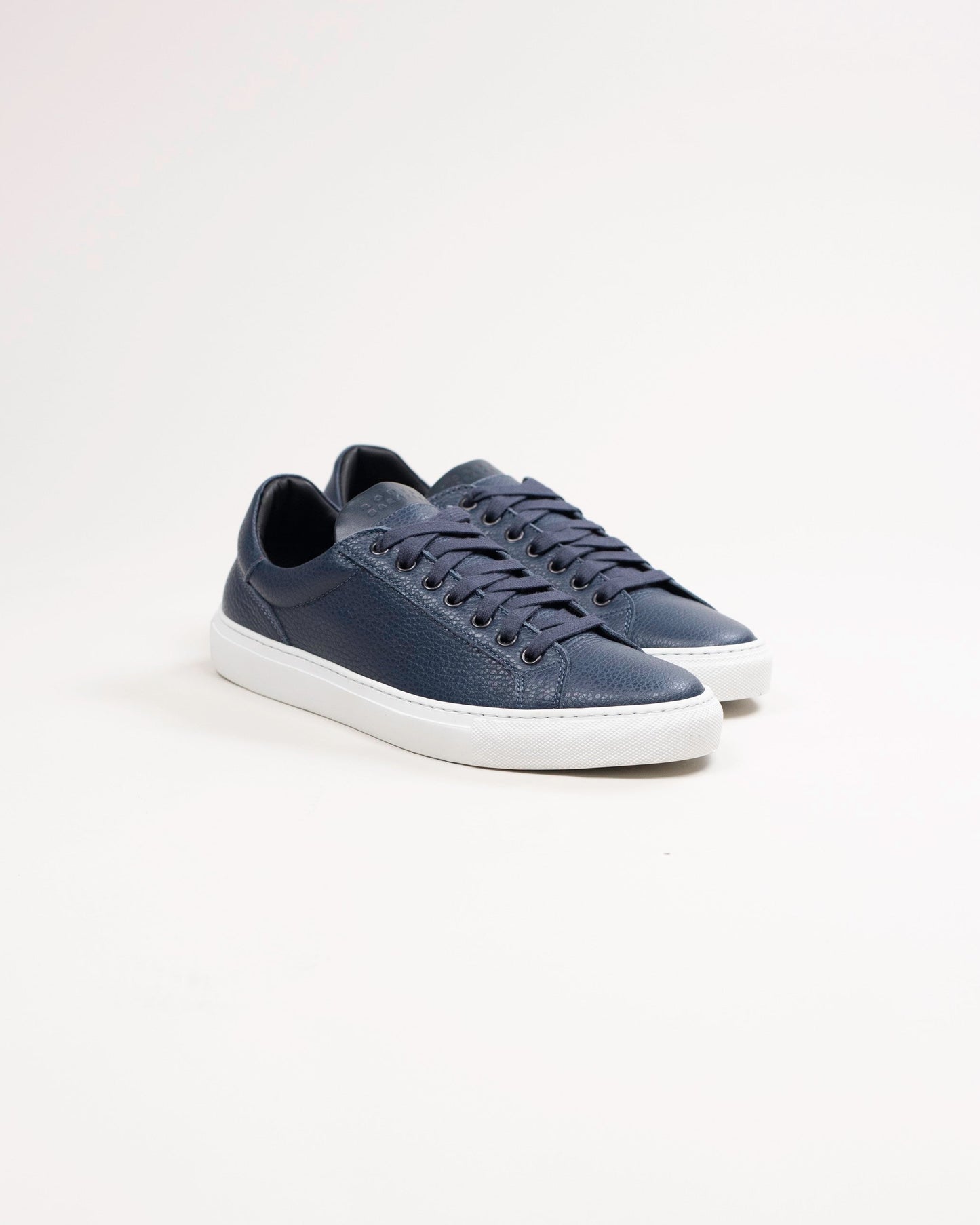 robert bara pebble grain sneaker